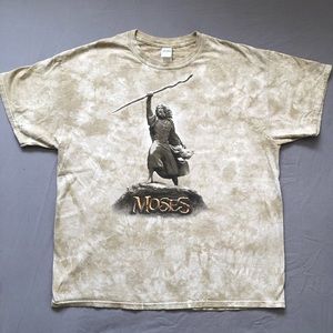 Moses Tee